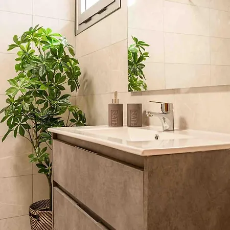 Apartamento En Tenerife Sur - Chafiras 아파트 *